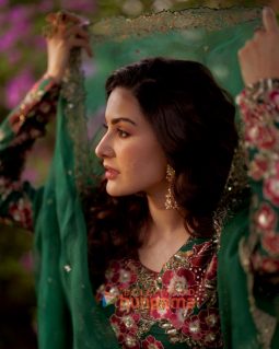 Celeb Photos Of Amyra Dastur