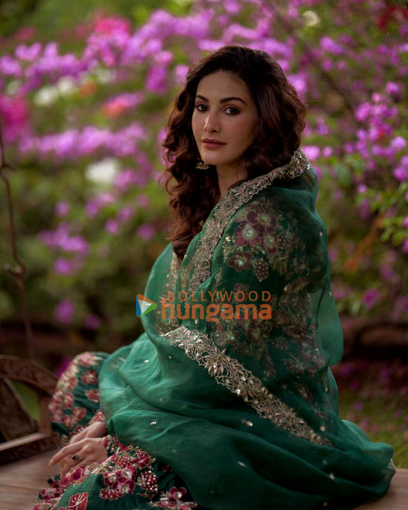 amyra dastur 3 46