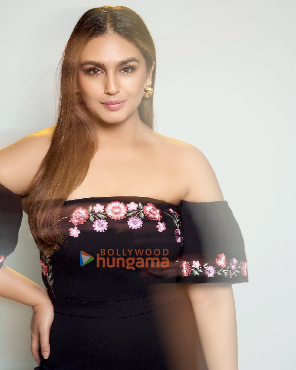 585px x 731px - Huma Qureshi and Sonam Kapoor join the Hollywood bandwagon - India Today