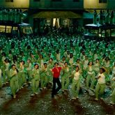Jawan: Shah Rukh Khan dances with Sanya Malhotra, Priyamani and 1000 female dancers in massy ‘Zinda Banda’ song by Anirudh Ravichander