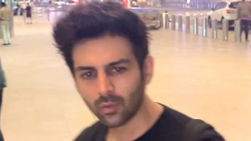 Kartik Aaryan looks hot in black as he gets clicked at the airport