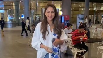 Krystle D’souza chit chats with paps at the airport