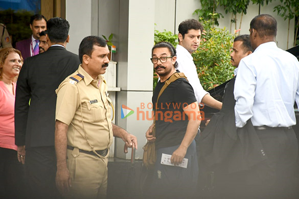 photos aamir khan spotted at kalina airport 2 2