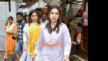 Photos: Bhumi Pednekar and Samiksha Pednekar visit Siddhivinayak Temple