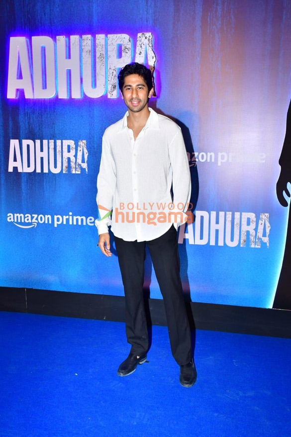 photos celebs grace the premiere of adhura 27