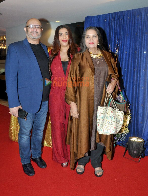 photos celebs snapped at sonu nigams 50th birthday celebrations at sahara star 4