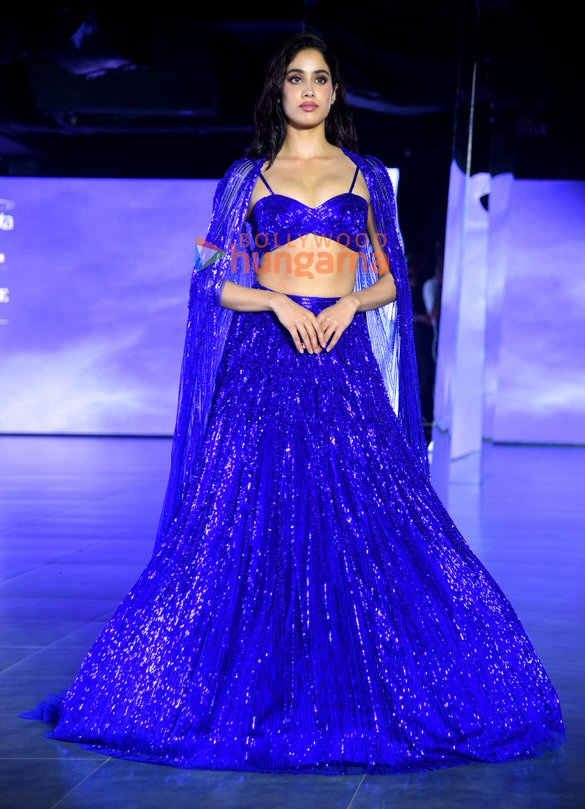 photos janhvi kapoor walks the ramp for fashion designer gaurav gupta 1