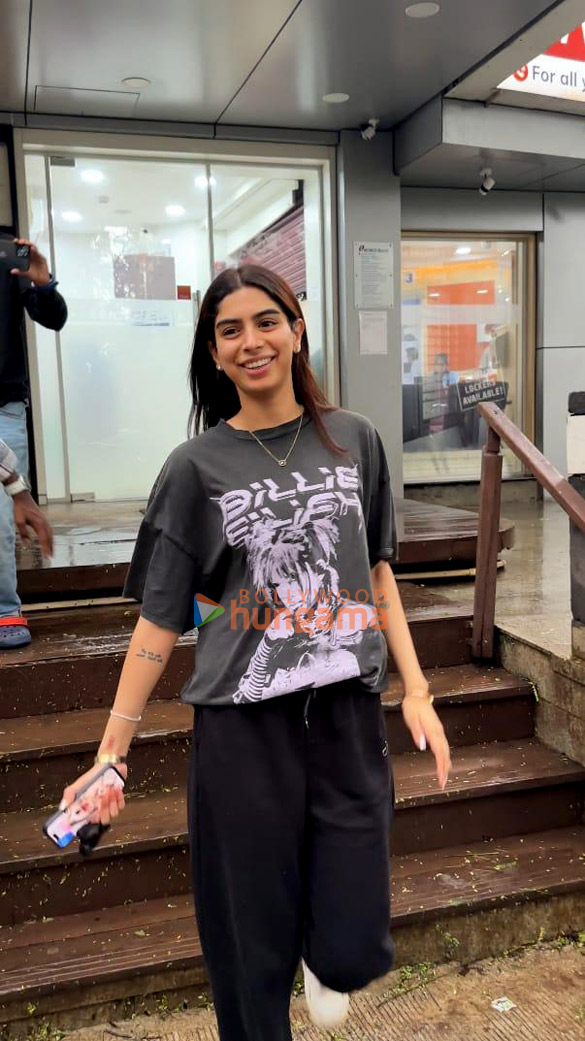 Photos: Khushi Kapoor snapped at the gym Photos: Khushi Kapoor snapped at the gym