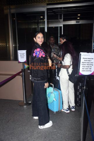 Photos: Shraddha Kapoor, Rakul Preet Singh, Avneet Kaur and others snapped at the airport