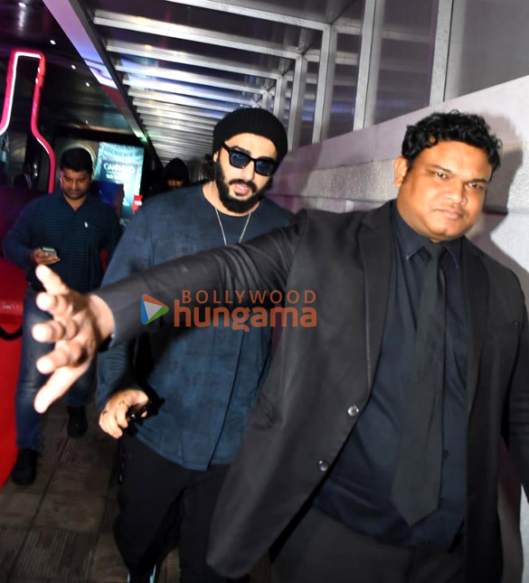 photos ranbir kapoor arjun kapoor and nia sharma snapped at hakkasan in bandra 5