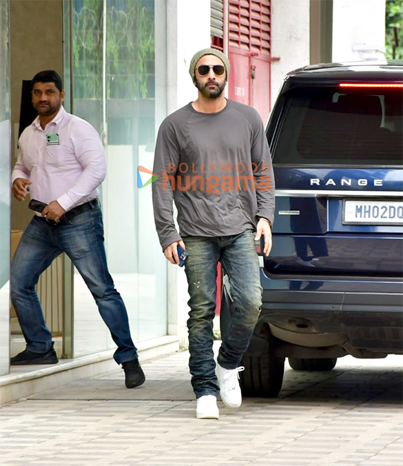 photos ranbir kapoor snapped at t series office in andheri 2 5