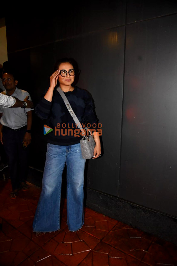 photos rani mukherjee snapped in bandra 2