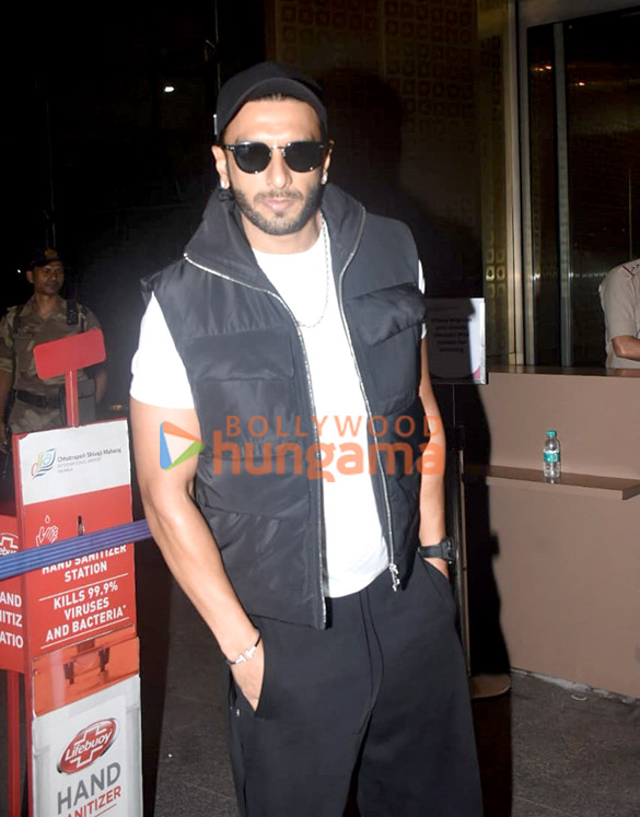 Photos: Ranveer Singh, Alia Bhatt, Nayanthara and others snapped at the airport Photos: Ranveer Singh, Alia Bhatt, Nayanthara and others snapped at the airport