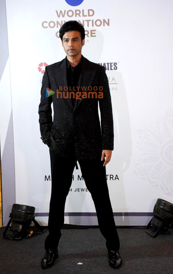 photos ranveer singh alia bhatt and other celebs snapped at the bridal couture show 2023 organized by manish malhotra in mumbai1 12