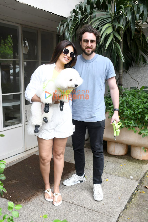 Photos: Shama Sikander snapped with husband outside Sequel, Bandra