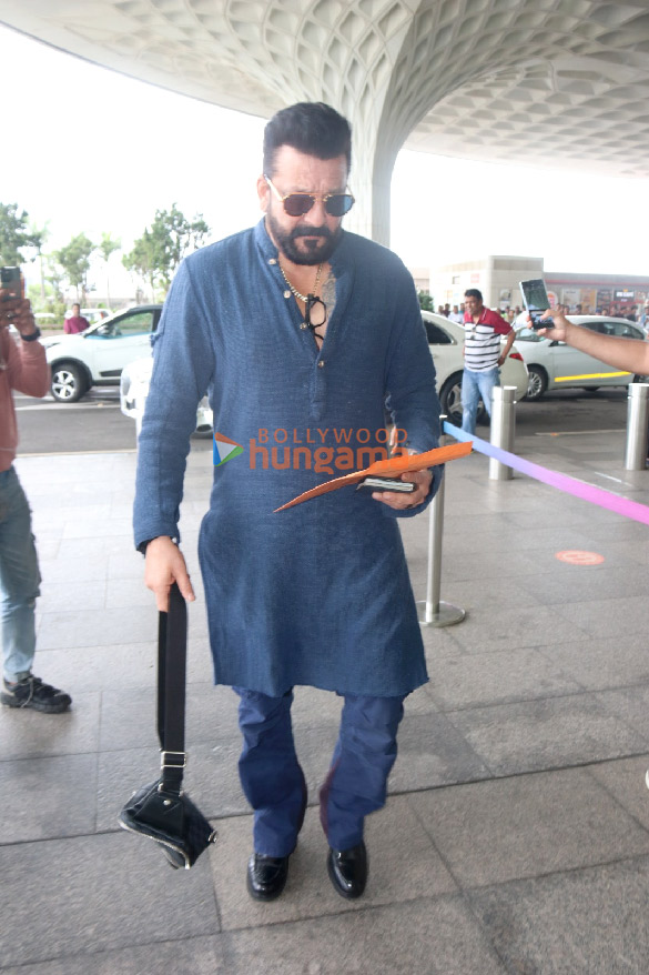 photos shraddha kapoor rakul preet singh avneet kaur and others snapped at the airport1 2