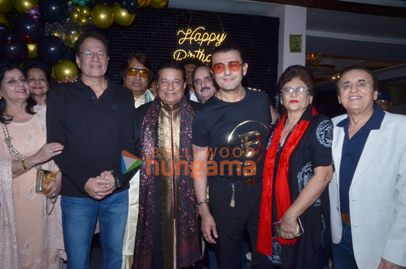 photos sonu nigam arun govil others snapped at anup jalotas 70th birthday party 3