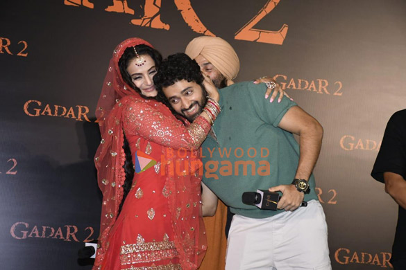 photos sunny deol ameesha patel and others grace the trailer launch of gadar 2 777 2