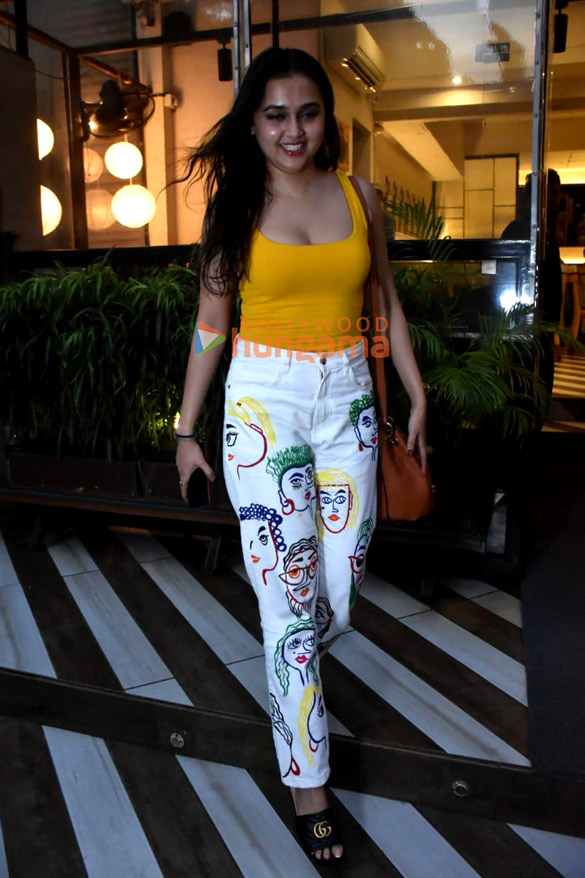 photos tejasswi prakash snapped at farmers cafe in bandra 1