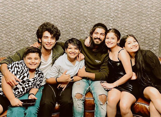 Sheezan Khan reunites with the kids of the Alibaba team; pens a heartfelt note about returning to the journey