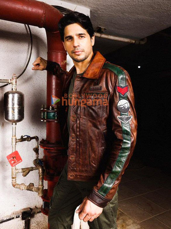 sidharth malhotra 2 33