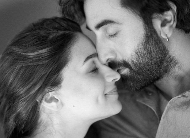 Here is why Ranbir Kapoor asks Alia Bhatt to “Wipe off” her lipstick!