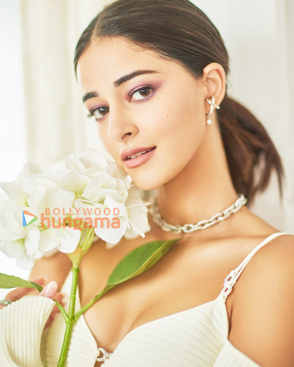 ananya panday 1 217