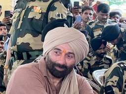 Gadar 2: Sunny Deol kicks off promotions in Rajasthan, spends time with BSF Jawans, see photos and videos