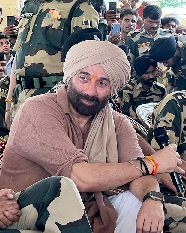 Gadar 2: Sunny Deol kicks off promotions in Rajasthan, spends time with BSF Jawans, see photos and videos 