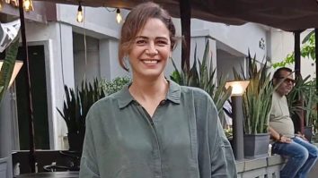 Mona Singh strikes a pose for paps as she steps out