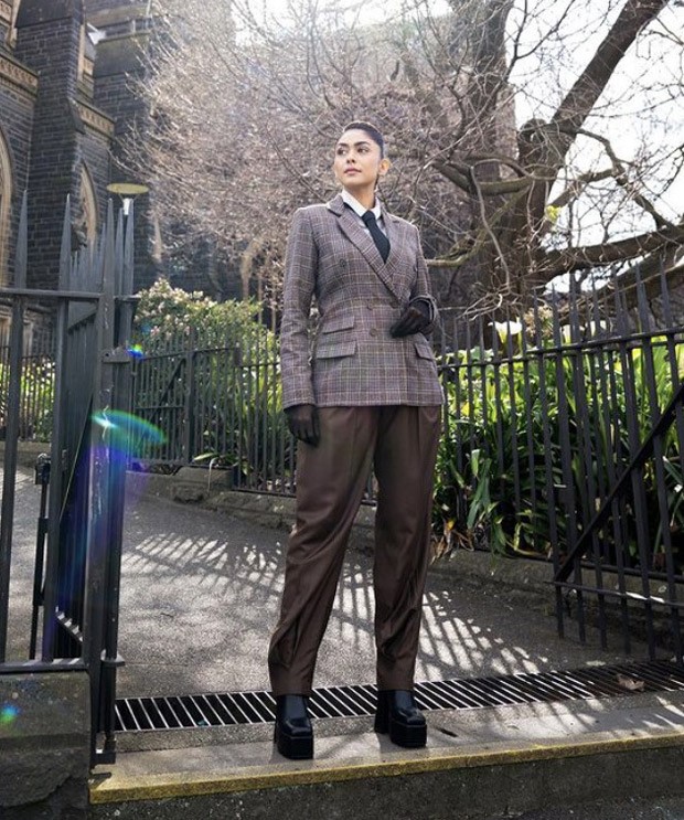 Mrunal Thakur leaves us wanting more of her androgynous style in a striking suit and tie ensemble at Indian Film Festival of Melbourne