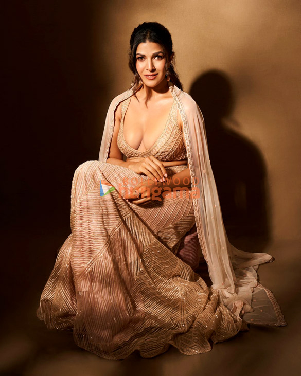 nimrat kaur 3 8