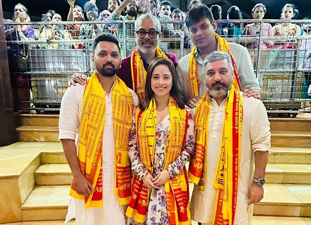 Nushrratt Bharuccha along with team Akelli seek blessings at Siddhivinayak temple; see pictures