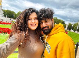 Palak Muchhal and Mithoon spend quality time exploring London and England