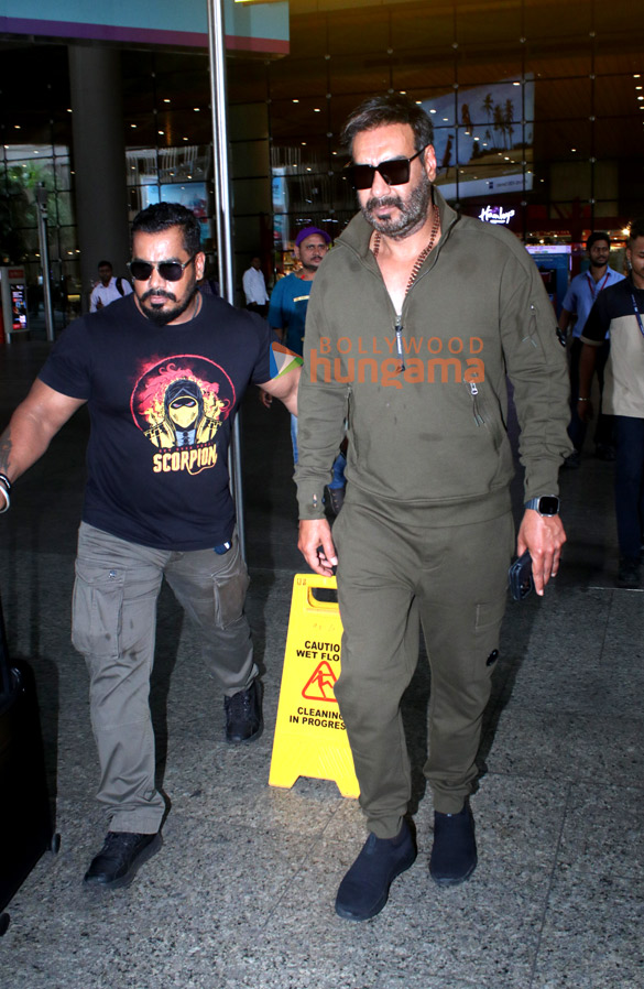photos ajay devgn nysa devgn and sonu sood snapped at the airport 1
