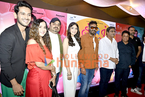 photos ajay devgn snapped at the trailer launch of gujarati movie hu ane tu in mumbai 1