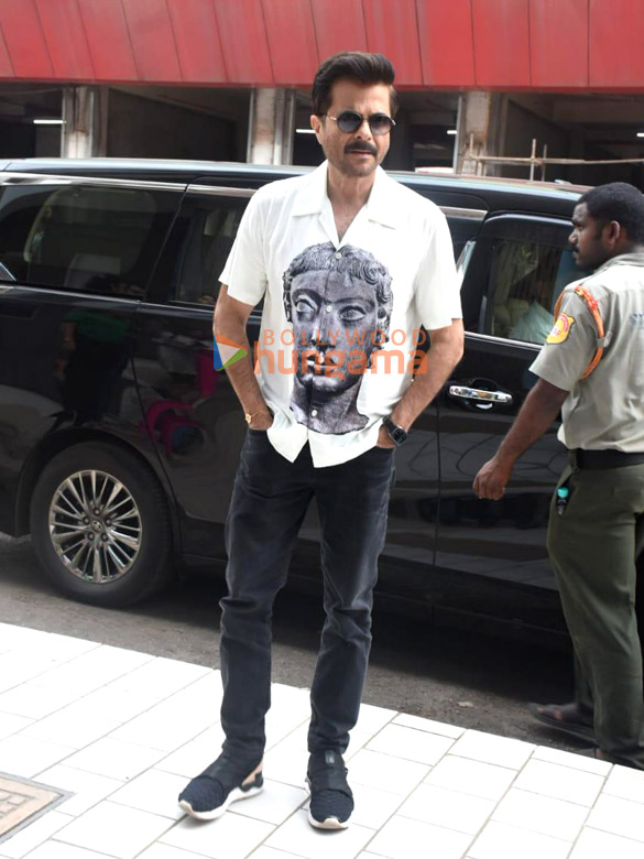photos anil kapoor snapped in andheri 4