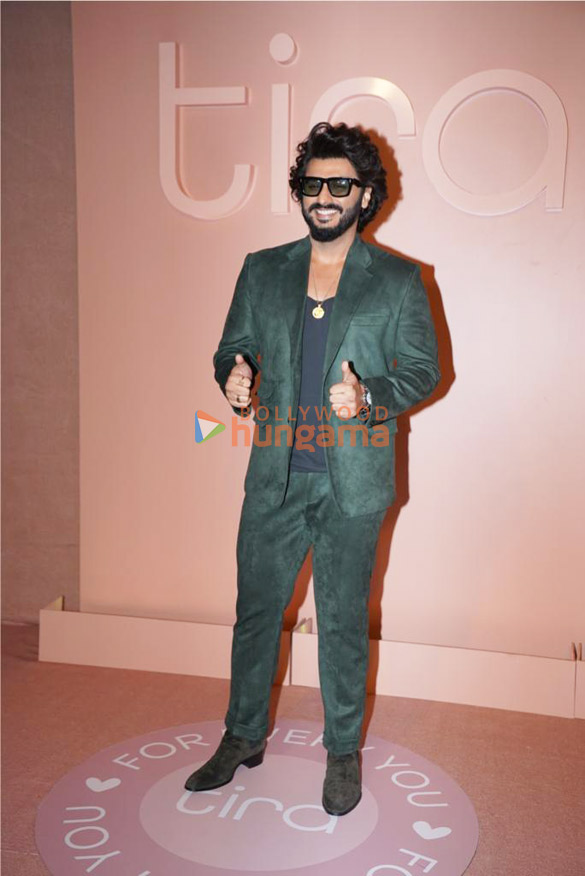 photos arjun kapoor and orhan awatramani grace the launch of tira beautys first campaign 4