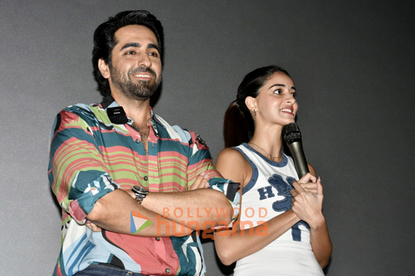 photos ayushmann khurrana ananya panday snapped at dream girl 2 screening with fans 6