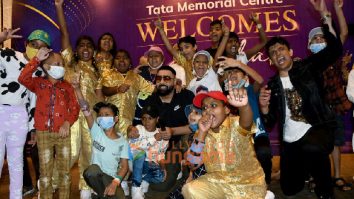 Photos: Badshah snapped at Tata Memorial Hospital for a special performance