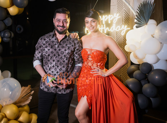 photos celebs attend akanksha puris birthday bash 6