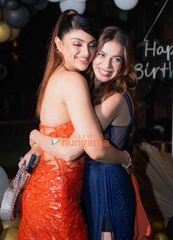 photos celebs attend akanksha puris birthday bash 8