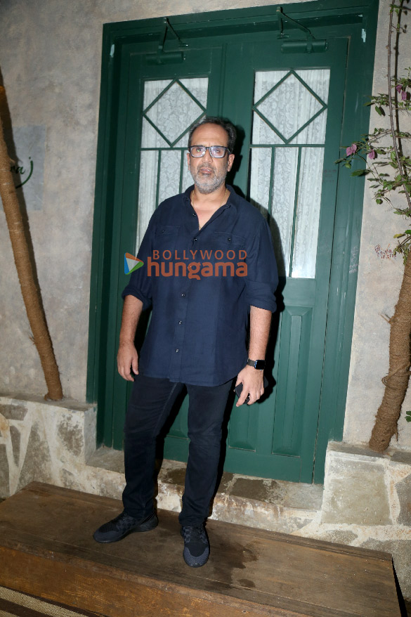 photos celebs attend maniesh pauls birthday bash 7