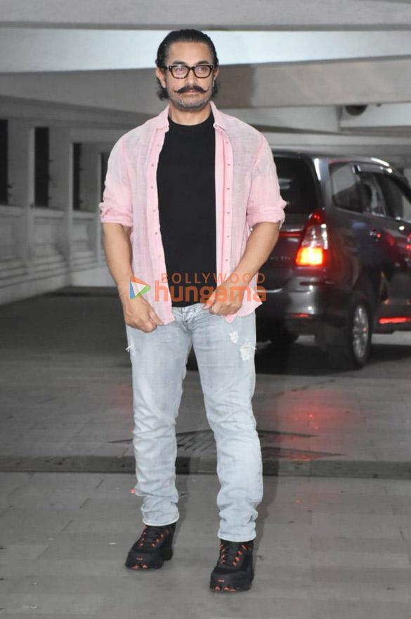 photos celebs attend ritesh sidhwanis birthday party 5