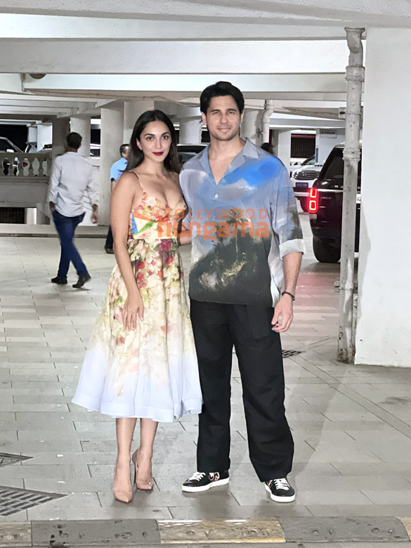 photos celebs attend ritesh sidhwanis birthday party1 4 2