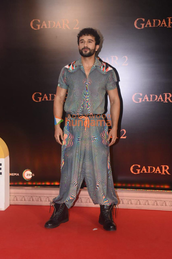 photos celebs grace the premiere of gadar 2 5