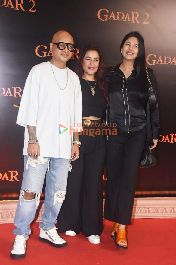 photos celebs grace the premiere of gadar 2 808 12