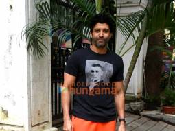 Photos: Farhan Akhtar spotted at a dental clinic
