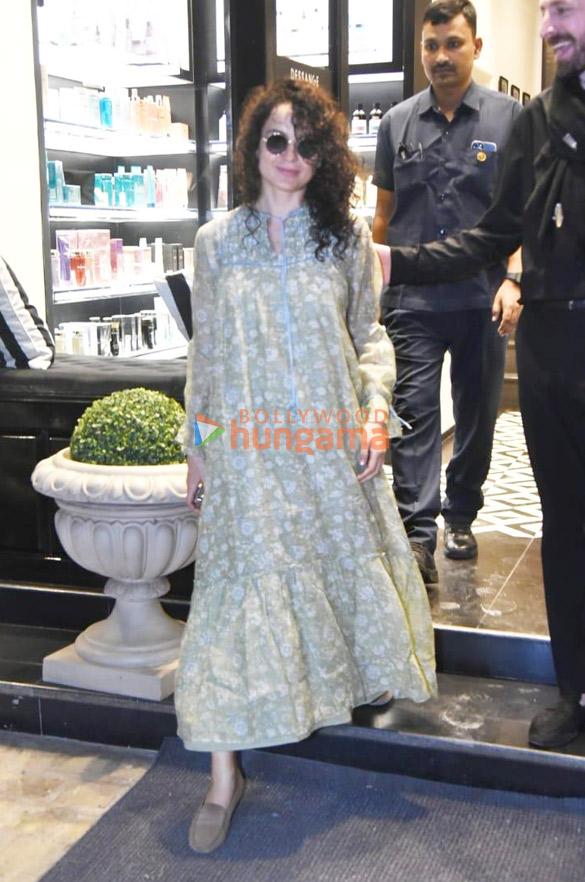 photos kangana ranaut at a salon in bandra 4