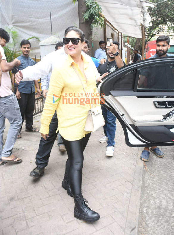 photos kareena kapoor snapped in bandra 4